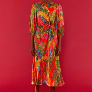 Red Urban Jungle Front Circle Cut Out Midi Dress